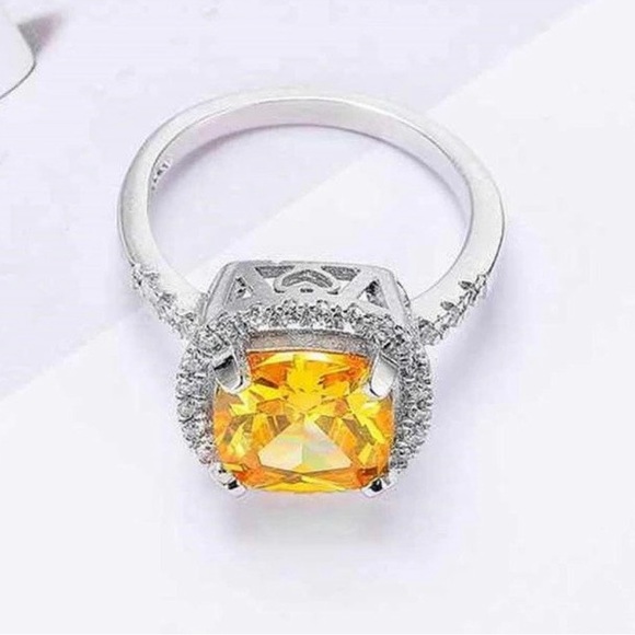 Yellow Cushion Stone Ring - Picture 3 of 4